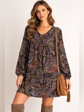 ✨ ETHYL Clothing Paisley Long Sleeve Shift Dress – Size M